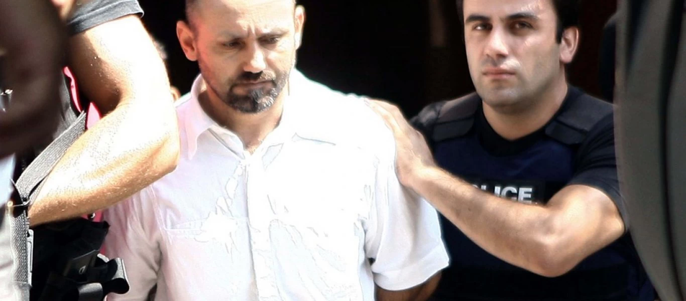 Βασίλης Παλαιοκώστας: «Δεν κρατάω Ευαγγέλιο μα τουφέκι» - Η αυτοβιογραφία του (φώτο-βίντεο)
